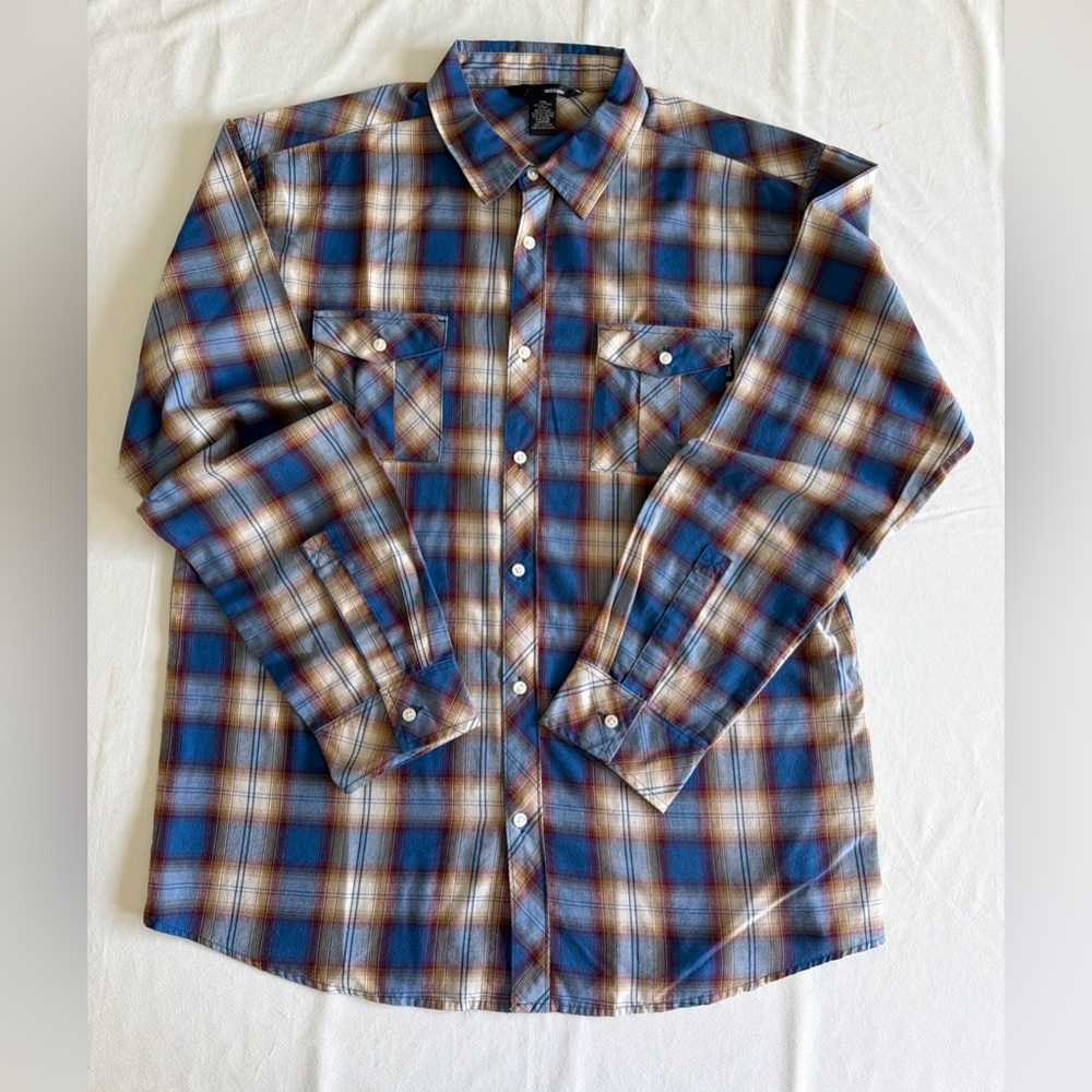 Men's Casual Plaid Button-Down Shirt in Blue and Brown Western